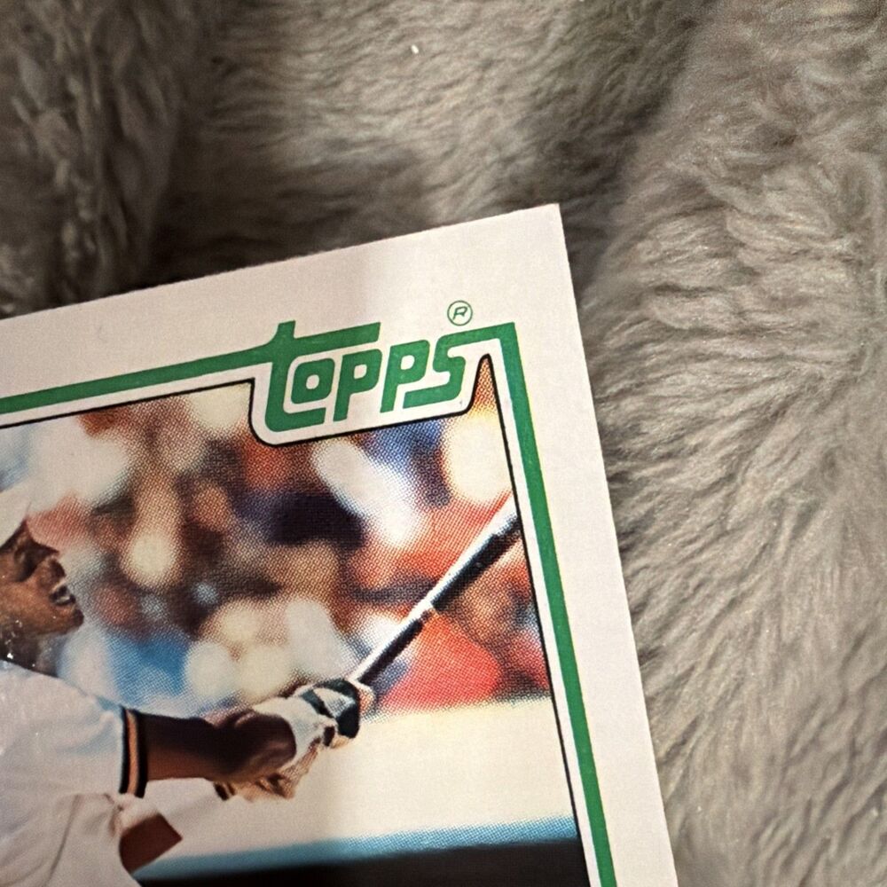1983 Topps - Rickey Henderson #180 - Picture 4 of 8